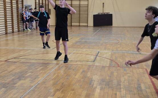 622535548 1412783020636867 825874642725208851 n