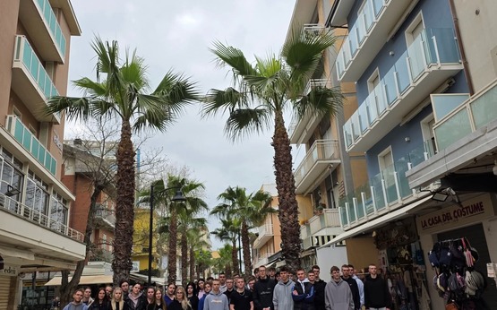 Fb img 1776111289334